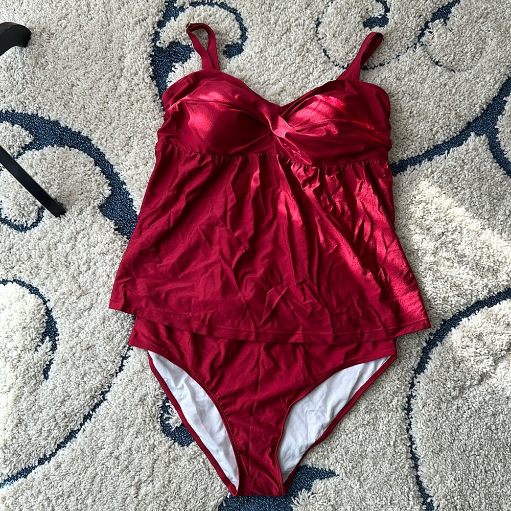 Amazon Tankini Set built in bra and adjustable straps in Wine size 2XL